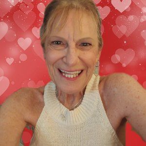 Meet your Posher, Deborah